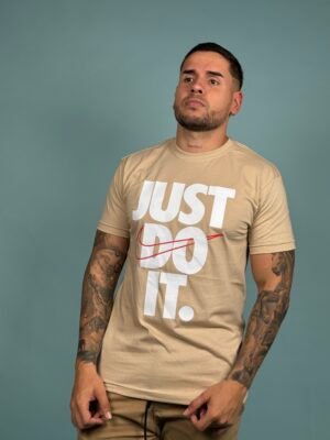 Camiseta hombre Nike Big Letters  -  9000036