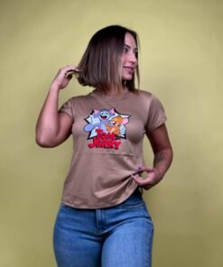 camiseta tom y jerry abrazados café -1202091