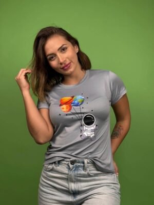camiseta astronauta globos planetas gris - 1202279