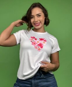 Camiseta corazon de flores rosas blanco -1202430