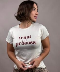 camiseta trust the process beige-1202467